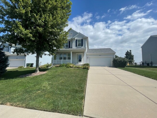 Building Photo - Home For Rent Papillion