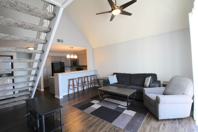 Photo - 1330 Hunters Rd
