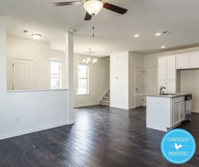 Photo - 5830 Crestlawn Ct