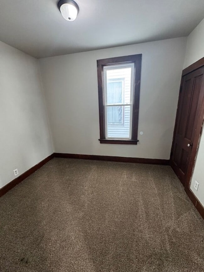 Photo - 1535 Andrew St