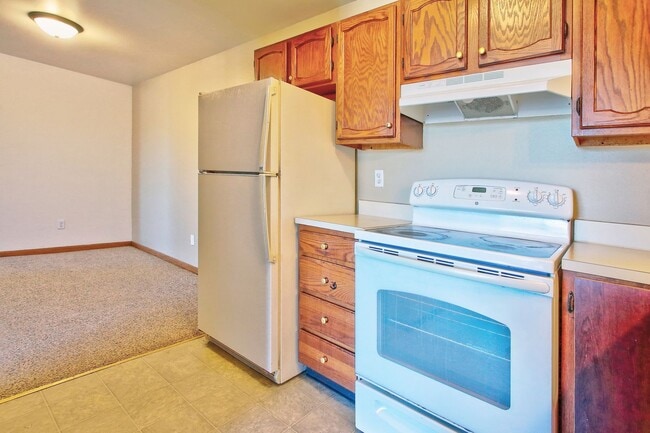 Photo - 2 BED 1 BATH WITH GARAGE Unit 12
