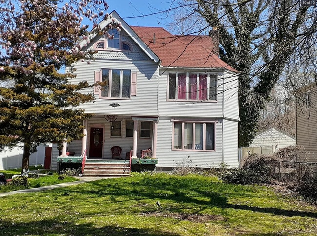 Photo - 159 Tysen St