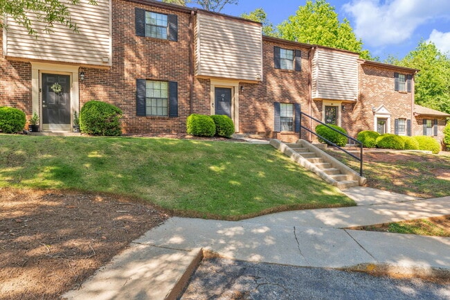 Photo - Beautiful 3 Bedroom 2.5 Bathroom Condo in Prime Taylors Location $1,625/mo rent