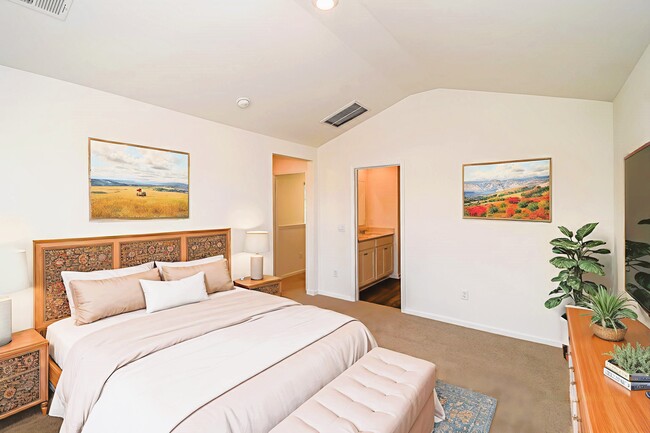 Photo - 106 Striker Rd