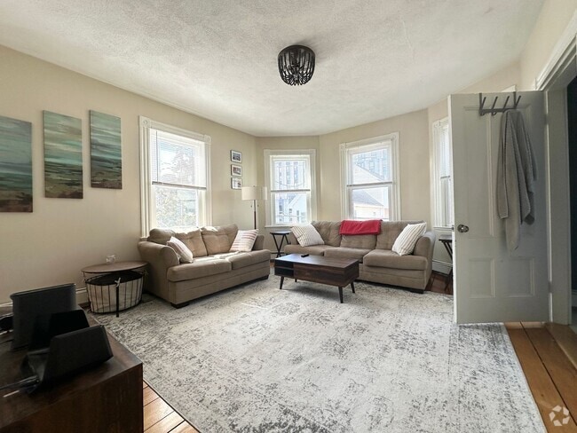 Building Photo - 14-16 Allen St Unit 2 Rental