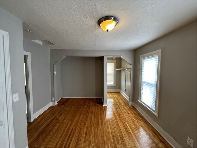 Photo - 144 Adams St