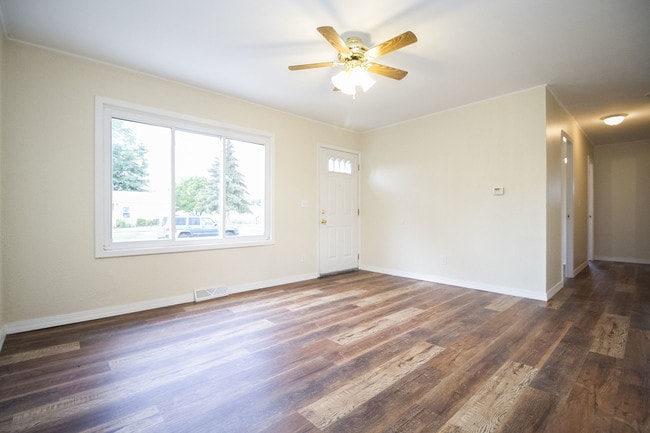 Photo - 622 Whitlock Ave