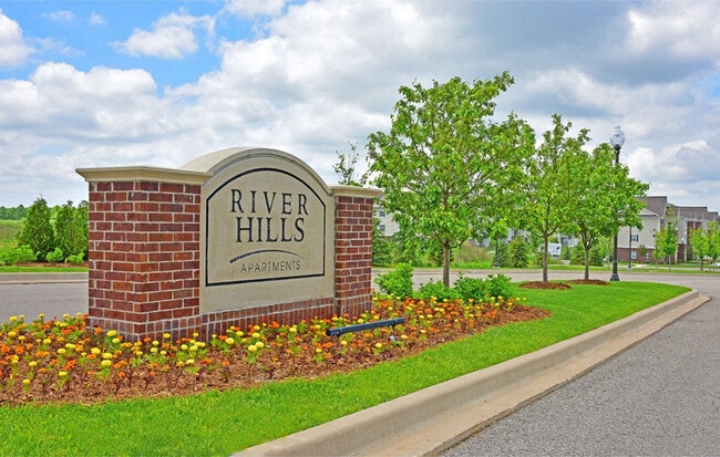 Photo - River Hills Apartments