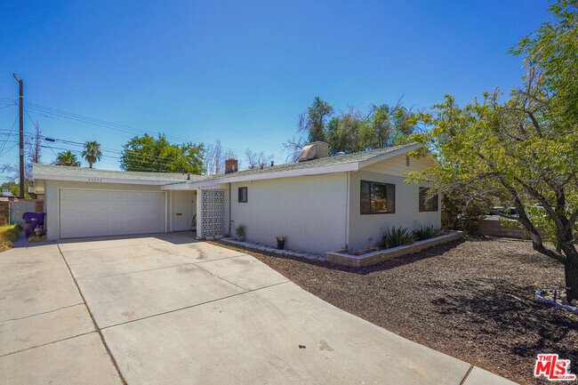 Building Photo - 44438 Stanridge Ave Rental