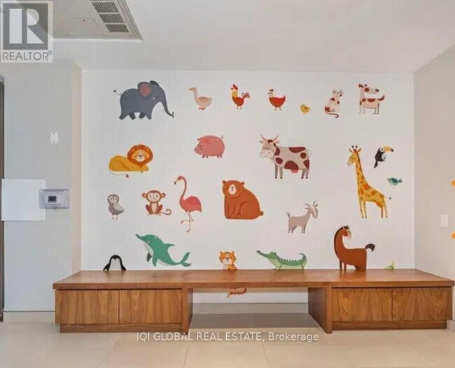 Photo - 8 Olympic Gdn Dr Unité 503