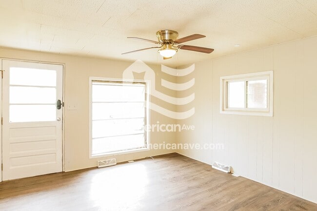 Photo - 8460 Reynolda Rd