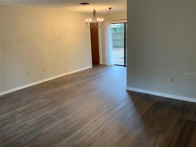 Photo - 2067 Red Cedar Ln