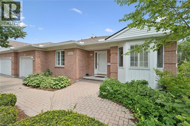 Photo - 311 George St N