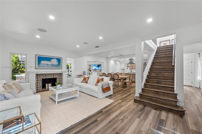 Photo - 5236 Pine Tree Dr