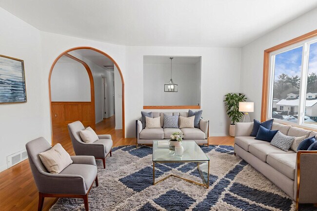 Photo - 655 Ferndale Ave