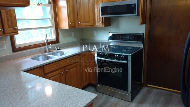Photo - 8249 Imperial Dr
