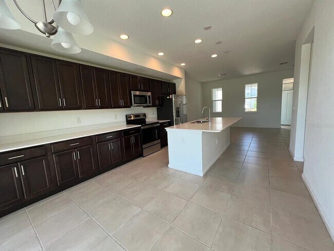 Photo - 1004 La Mirada Ct