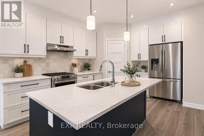 Photo - 919 Chablis Cres