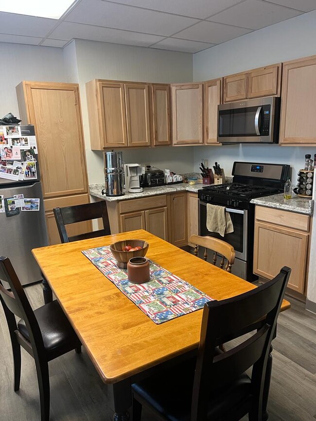 Large kitchen - 3287 N Oakland Ave House