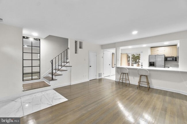 12 Coats Bridge Pl