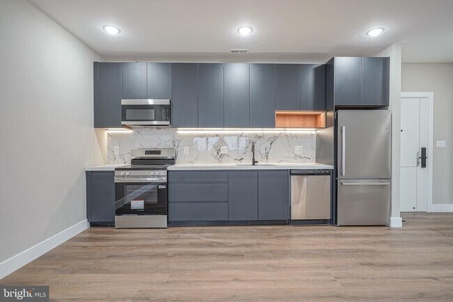 Photo - 4432 Wingate St Unidad 104