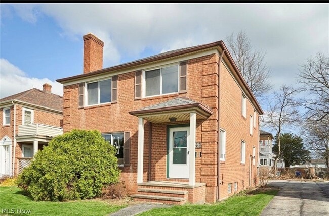Building Photo - 14330 Lakewood Heights Blvd Unit UP