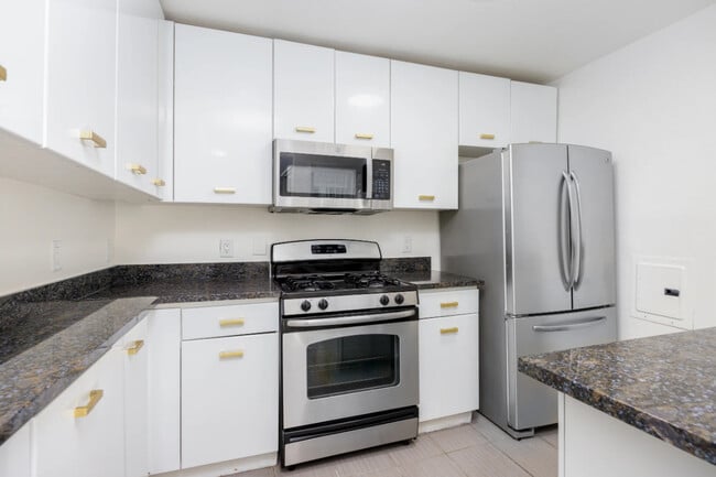 Photo - Franklin Plaza