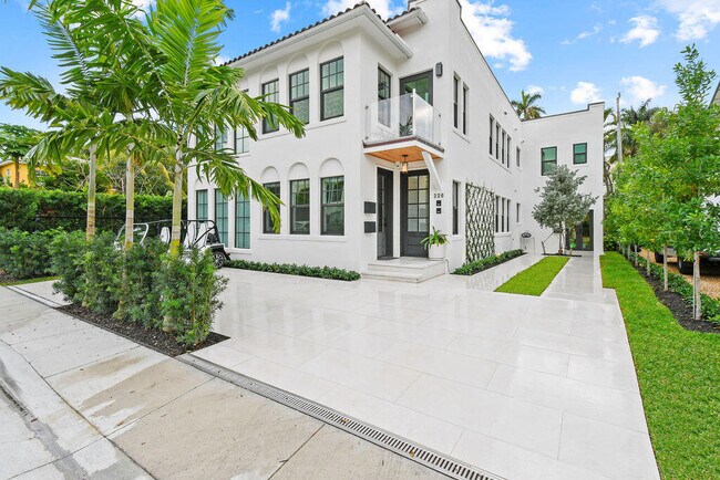 Photo - 226 Oleander Ave