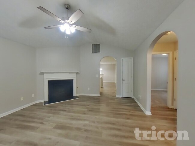 Photo - 135 Tillman Ct