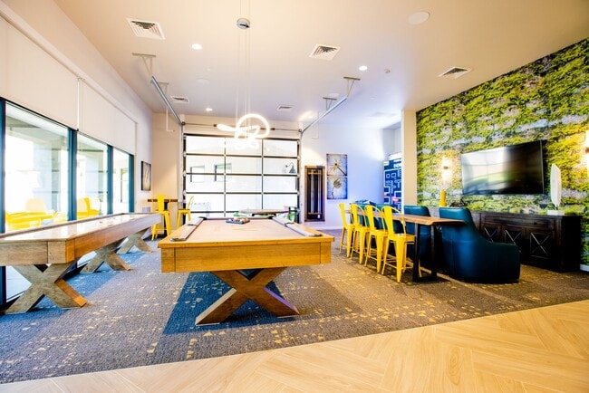 Building Photo - The Curve at Gilbert Rental