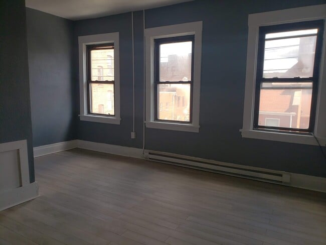 Photo - 84 S 15th St Unidad 3
