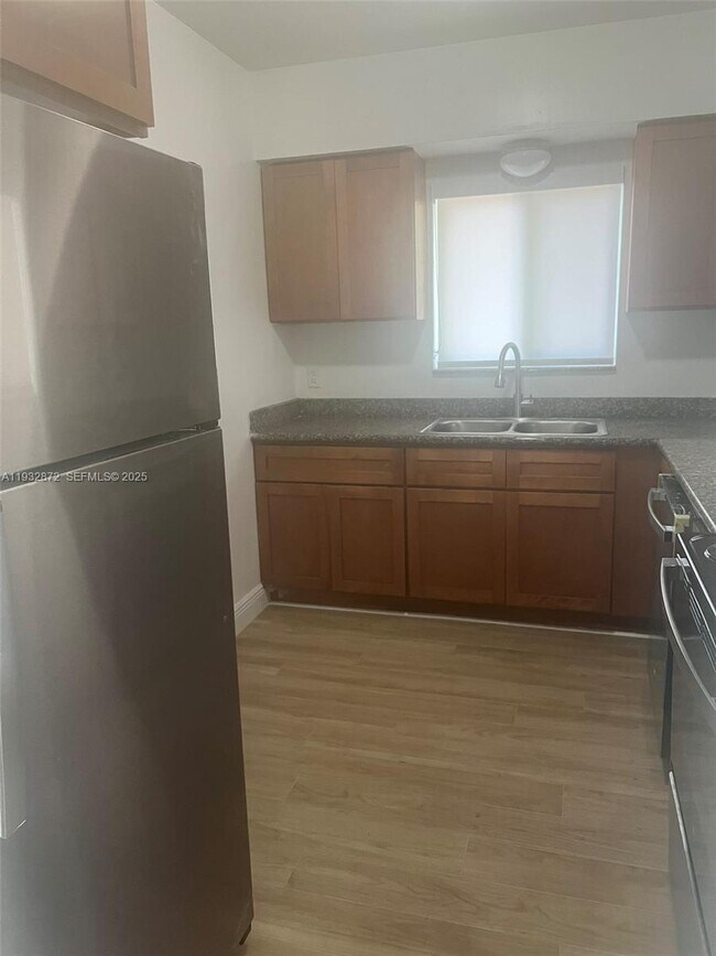 Photo - 11925 NW 5th Ave