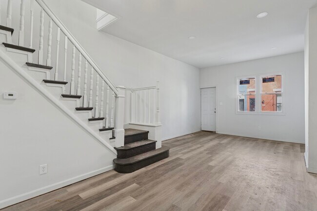 Photo - 2350 N Opal St