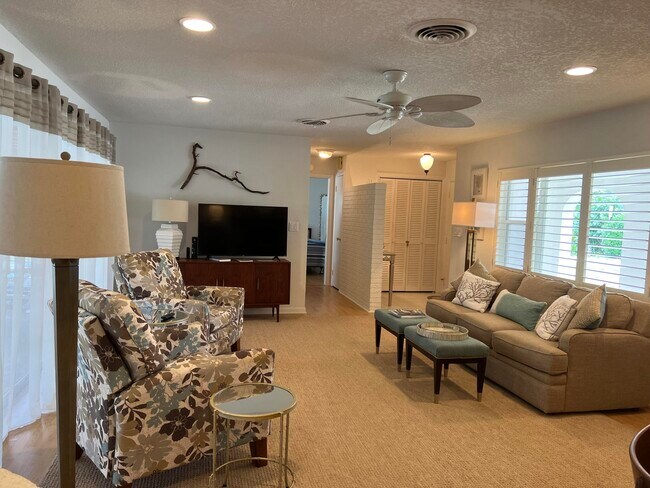 Photo - 180 Duval St