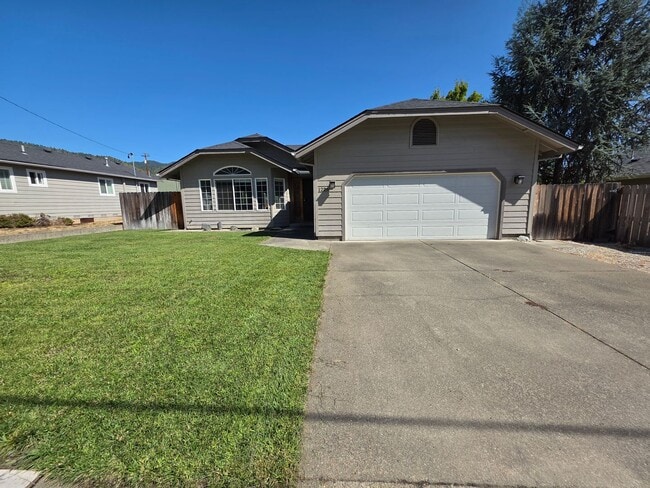1229 NW Conklin Ave
