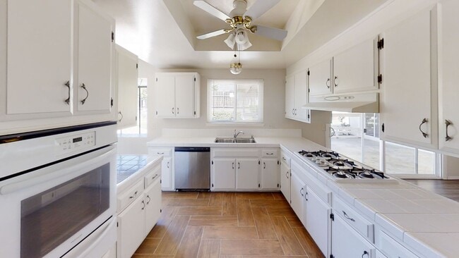 Photo - Spacious 4 bedroom 2.5  Bath Calimesa Home!