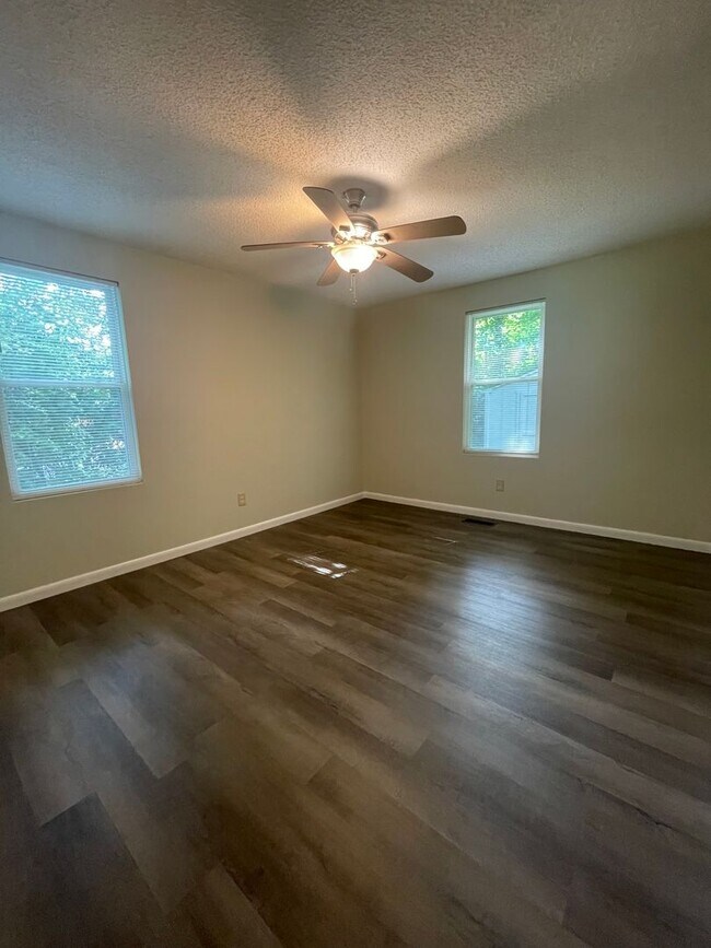 Photo - 225 Barker Unit A