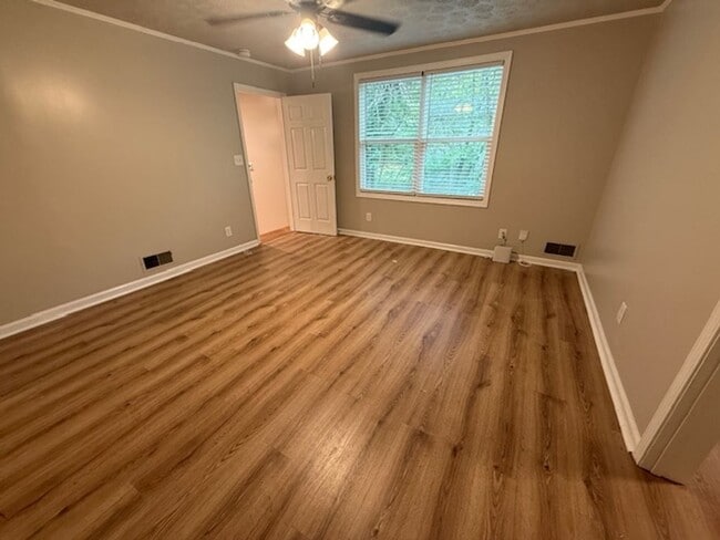 Photo - CHARMING COTTAGE IN NORMALTOWN AVAILABLE A...