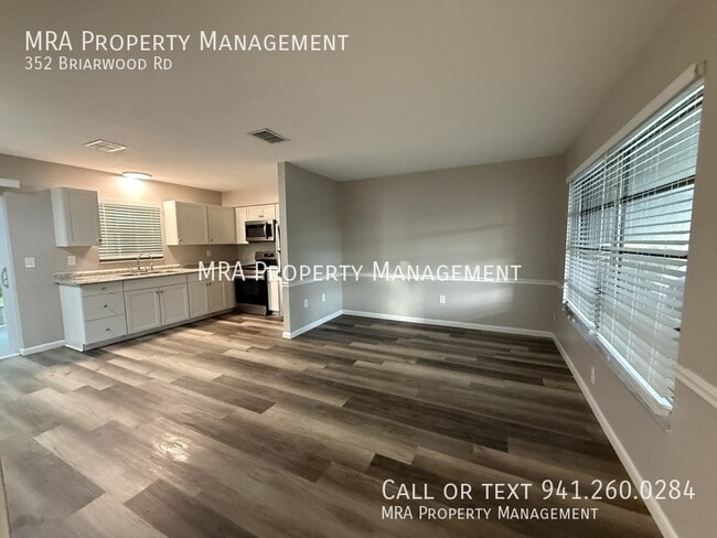 Photo - 352 Briarwood Rd