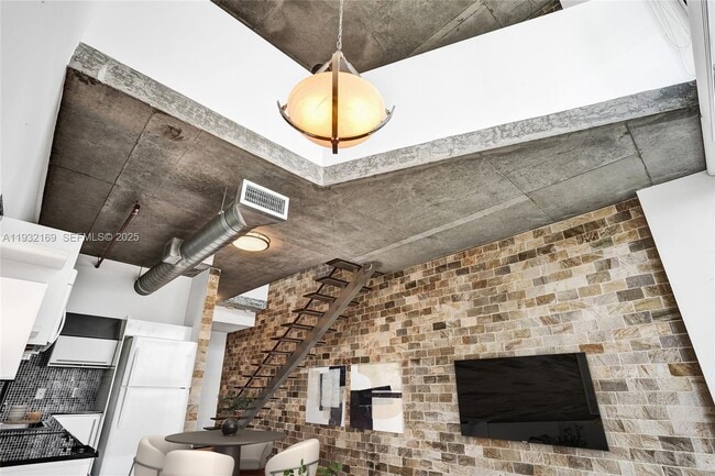 Photo - 690 SW 1st Ct Unit 1213