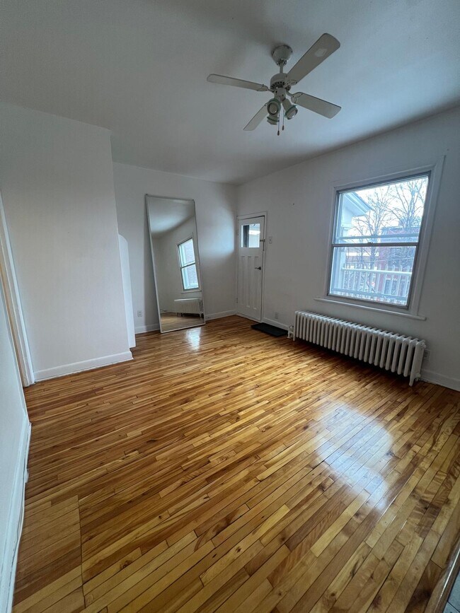 Photo - 362 Friel St Unit 9