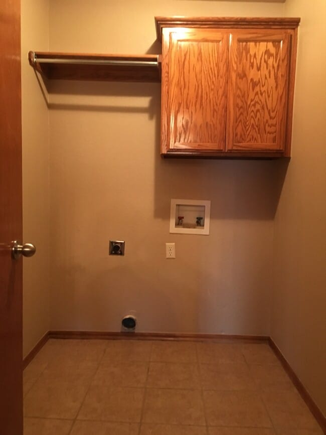 Building Photo - 17317 Bronze Ln Rental