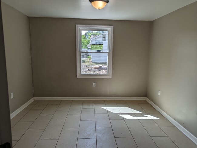 dormitorio 1 - 1325 E 40th St Unidad B