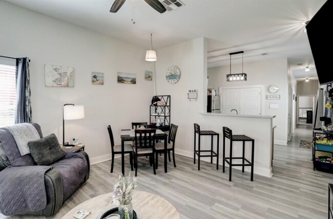 Photo - 4123 Ave Q 1/2