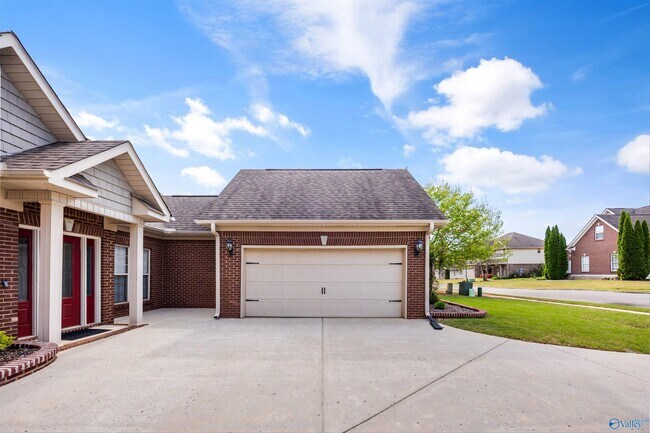 Photo - 11 Nandina Ln SW