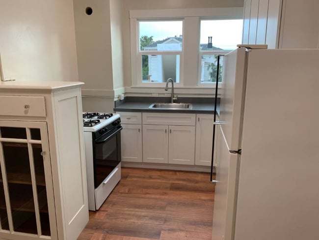 Photo - 1732 6th Ave Unit 9