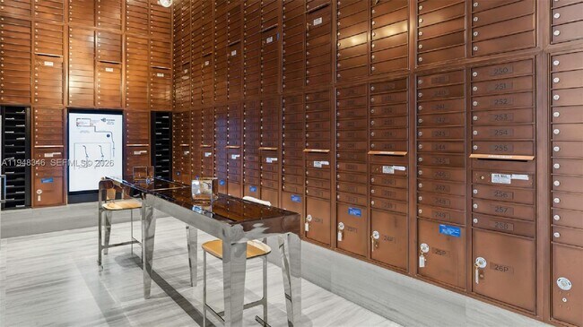 Photo - 2000 Metropica Wy Unit 1409