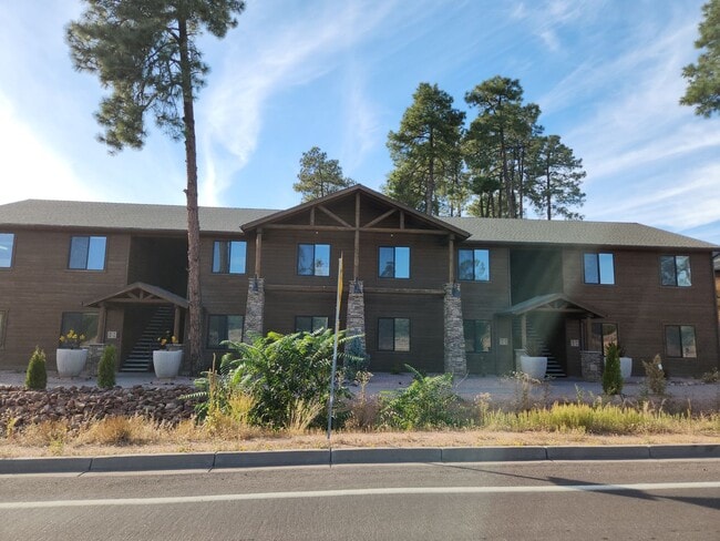 Photo - Bison Cove E1 - 2 Bed / 2 Bath Available Unit E1