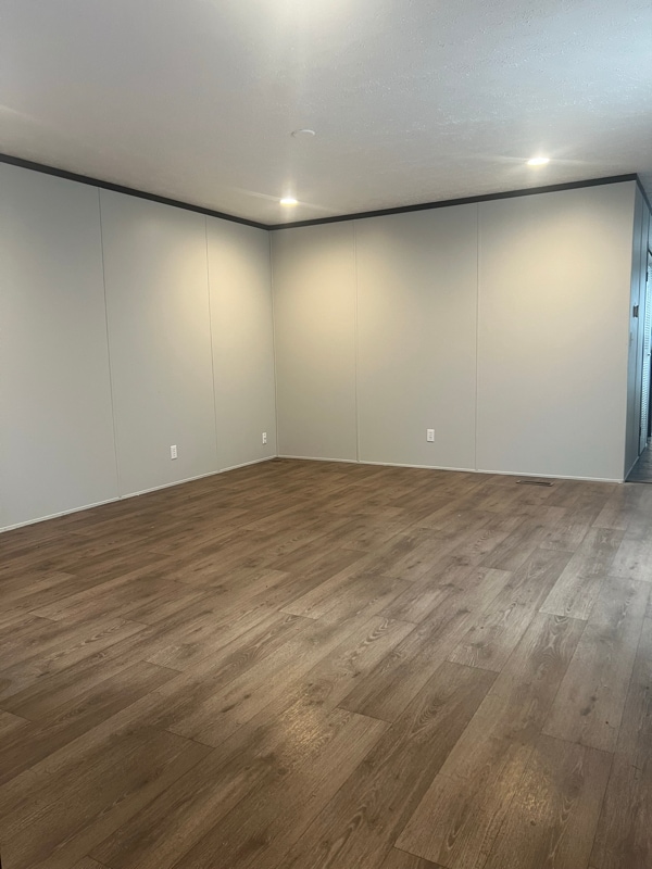 Photo - 2001 FM 1195