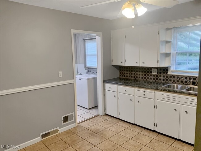 Photo - 785 Howell St Casa